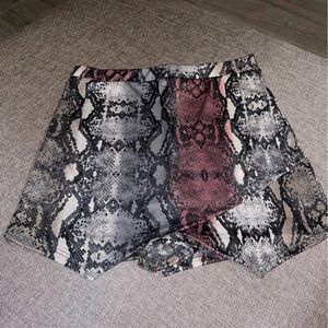 Snake skin skort